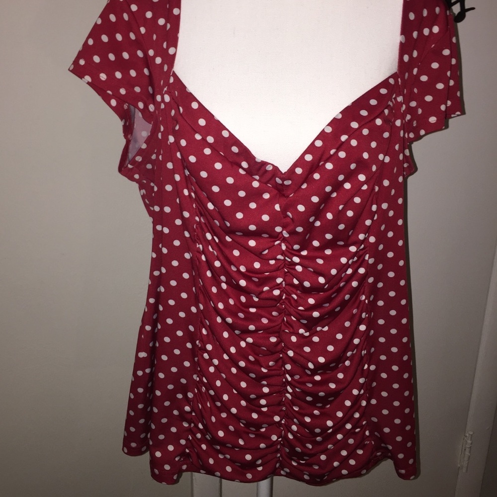 Retro style too with sweetheart neckline